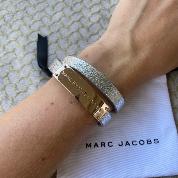 Double Wrap Genuine Leather ID Bracelet - Picture 6 of 6